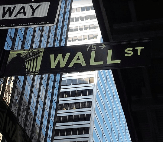 Tech Stocks Keep Wall Street Steady