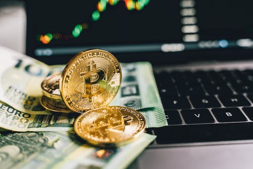 Bitcoin Binary Options: Top Brokers and Trading Guide