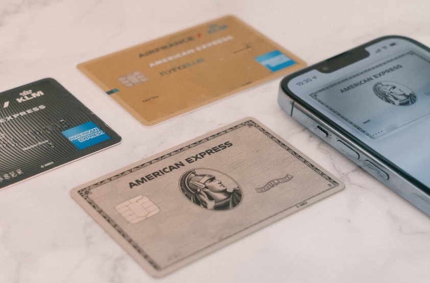Which forex brokers accept American Express deposits?
